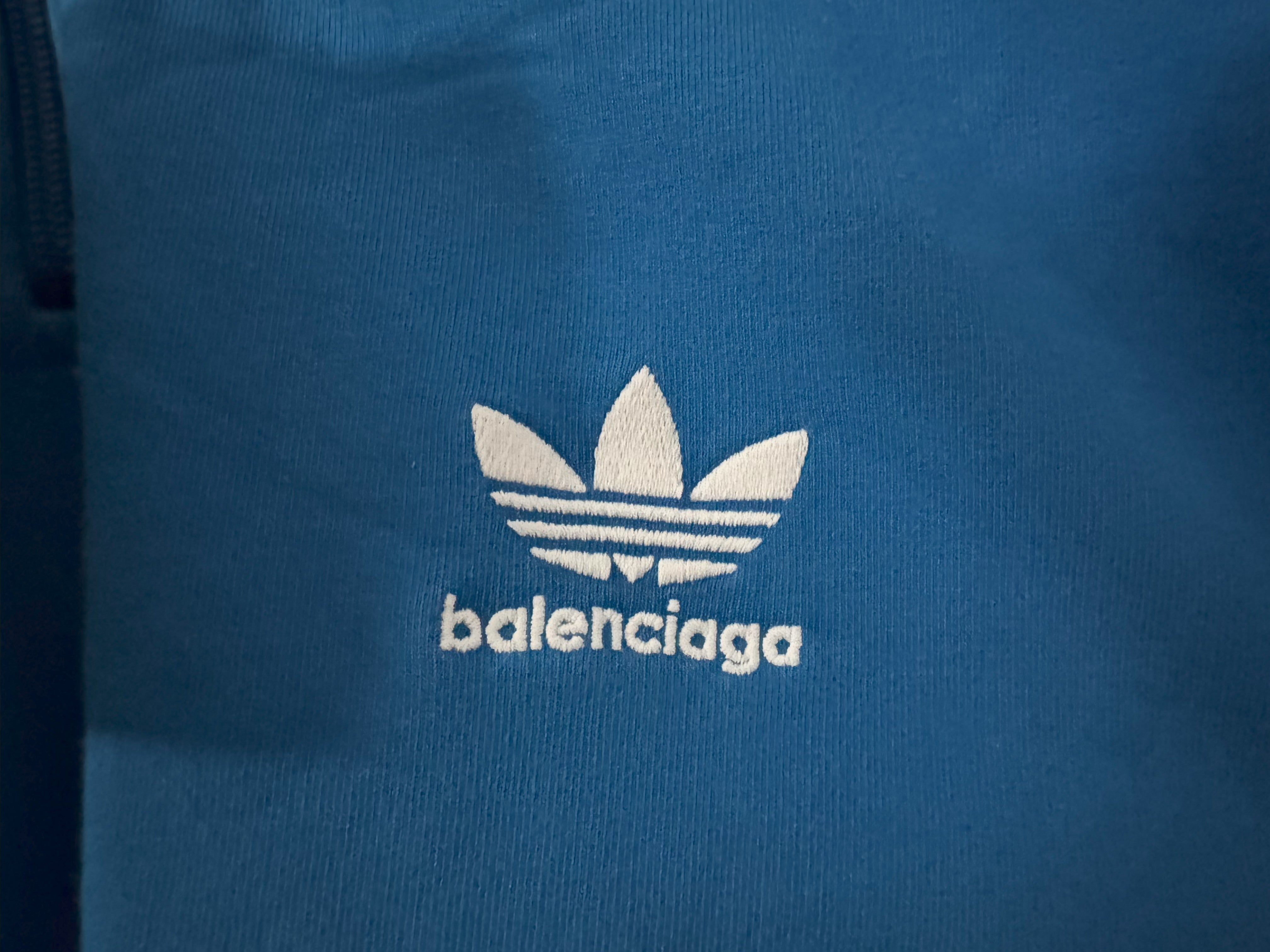 Balenciaga T-shirt – Unity Logo (S)