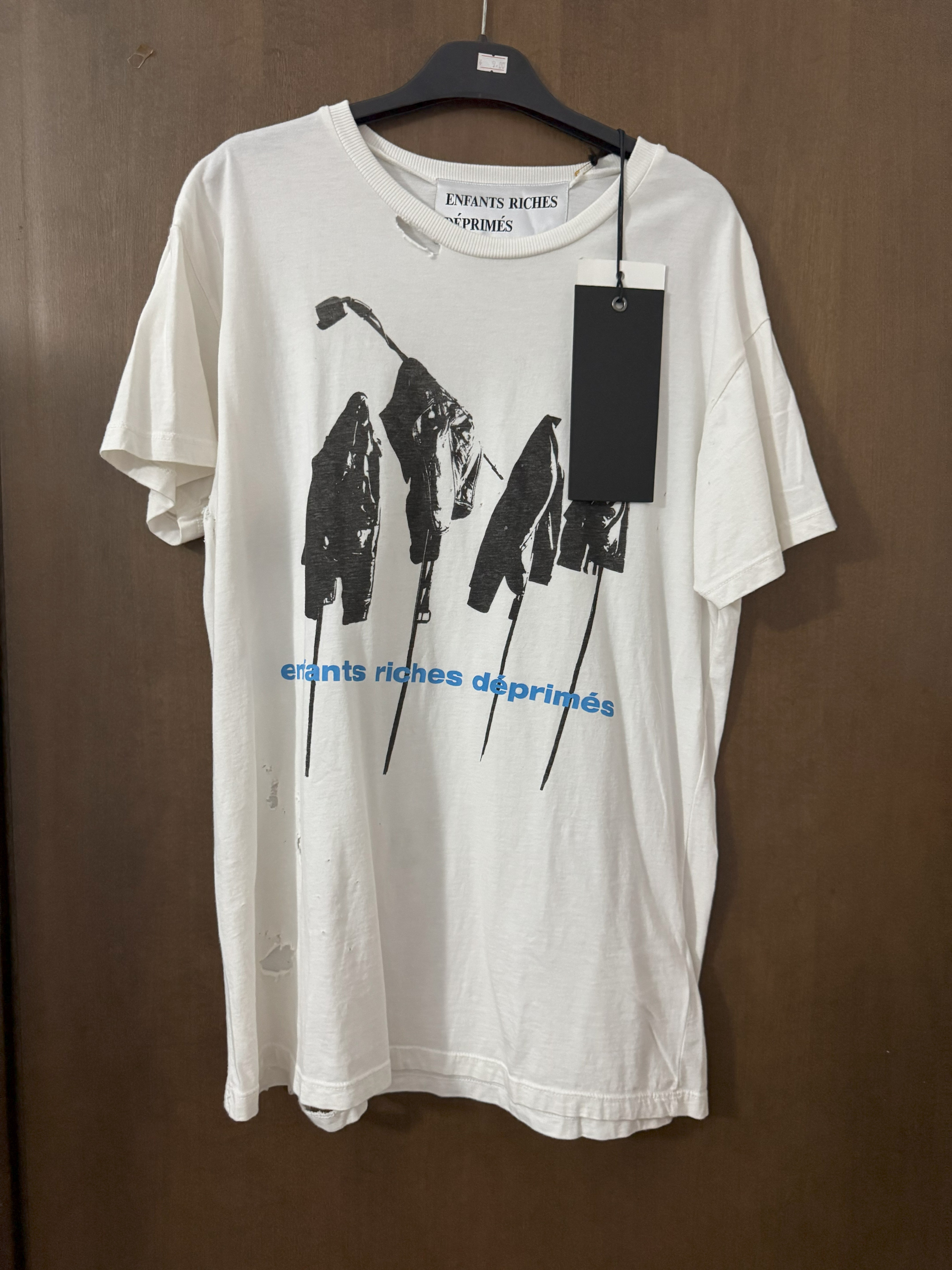 Enfan Rishi Deprimé T-shirt – Repetition T