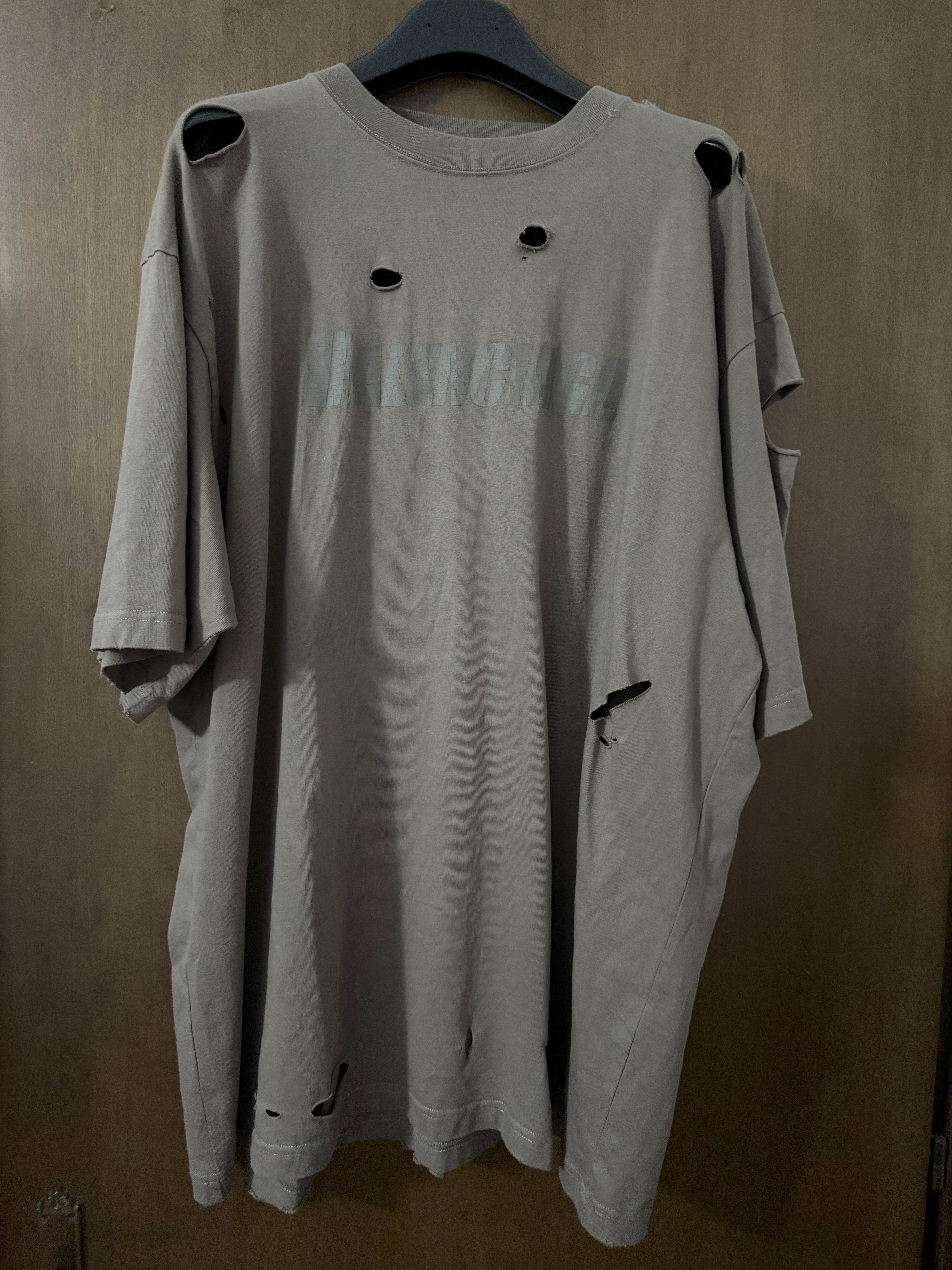 Balenciaga Caps Destroyed Flatground T-shirt